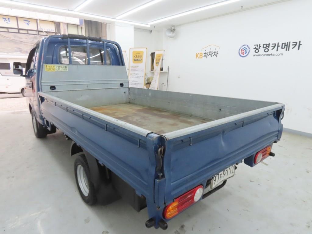 Small Truck Cargo (small) - Vista 4