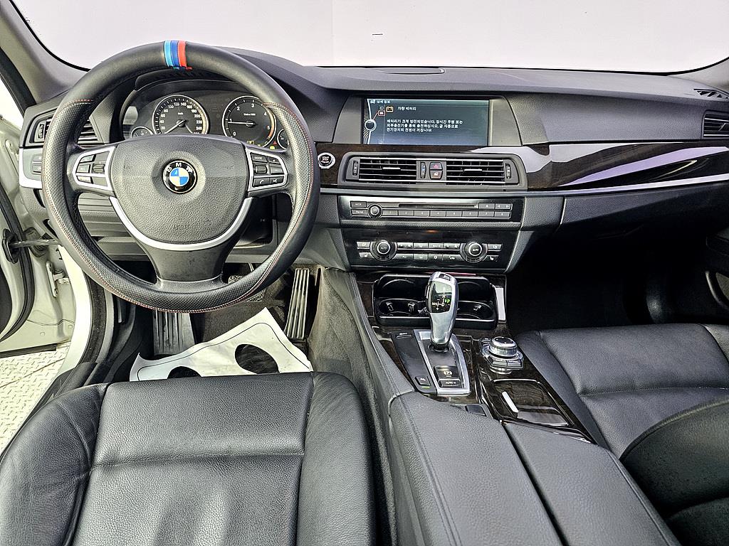 BMW 5 Series - Vista 5