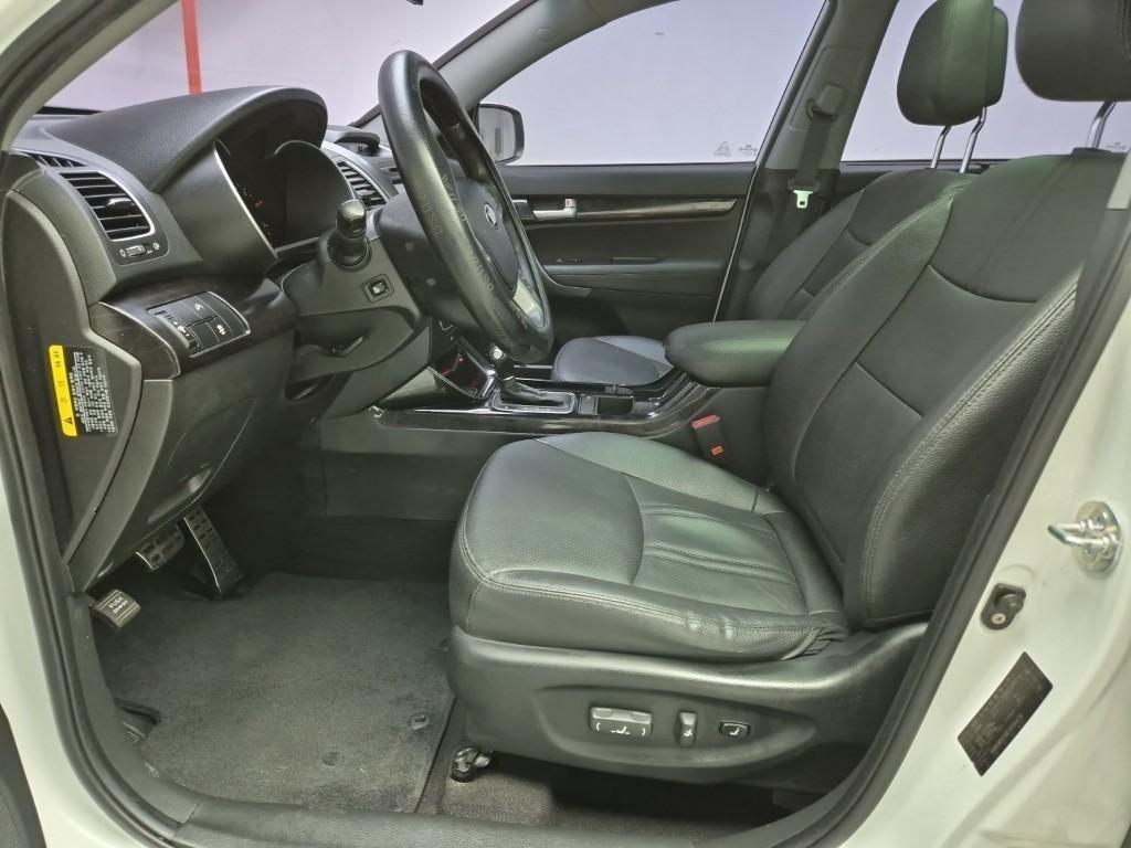 KIA Sorento - Vista 11