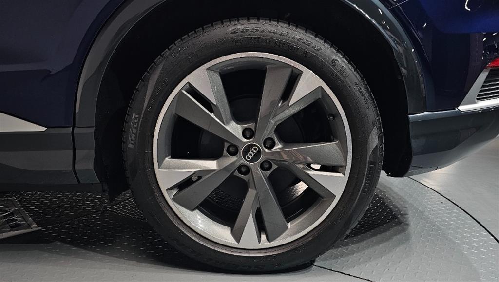 Audi Q4 - Vista 6