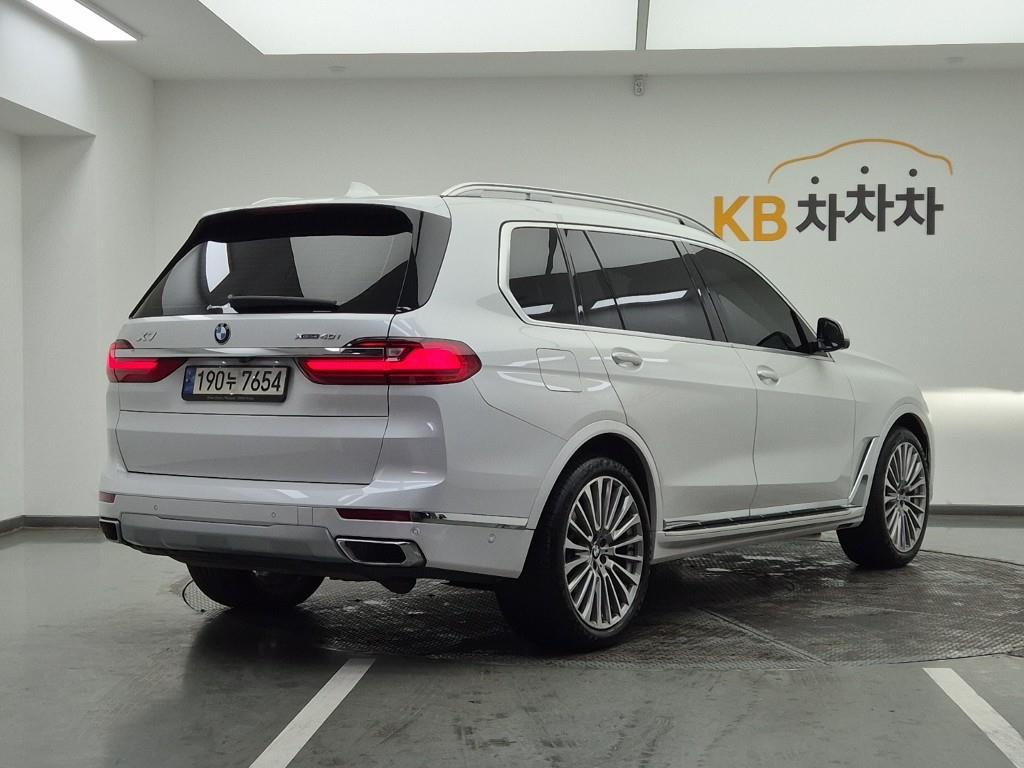BMW X7 - Vista 4