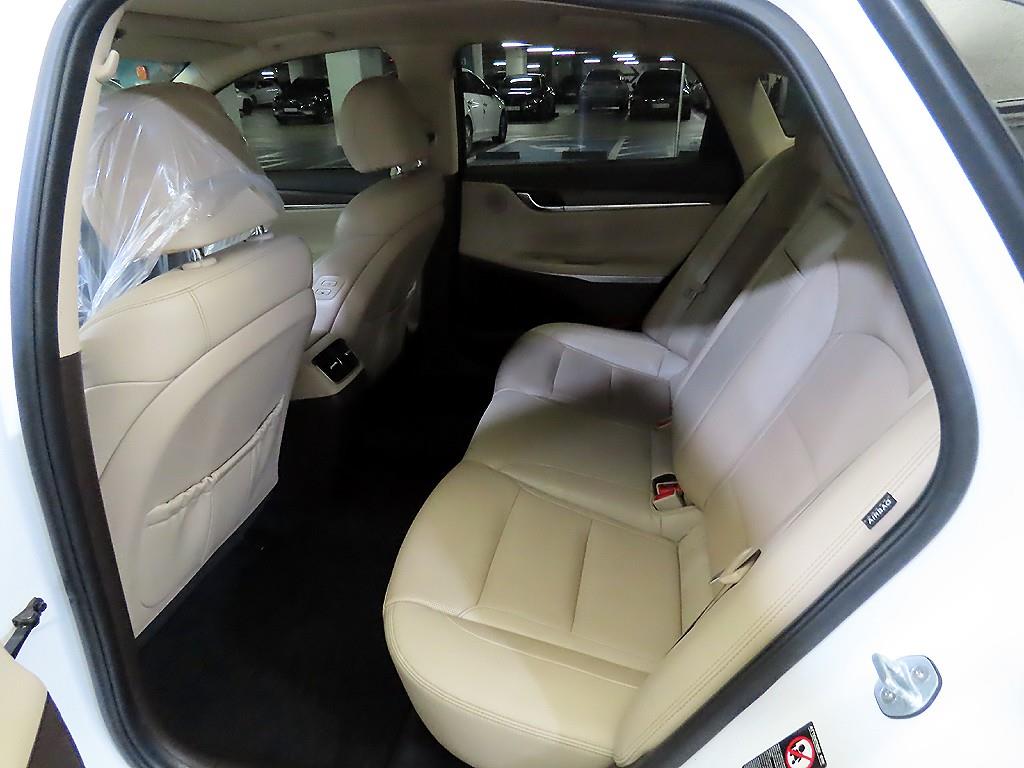 HYUNDAI Grandeur - Vista 7