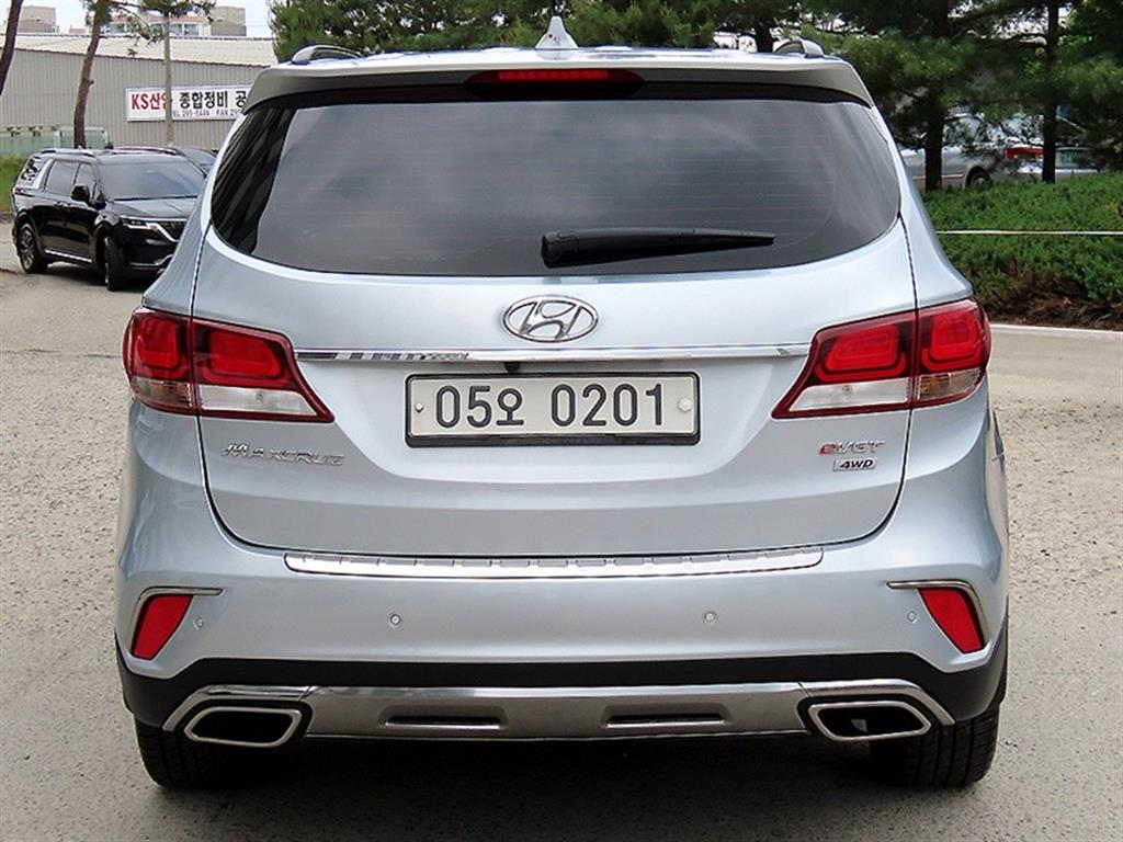 HYUNDAI Maxcruz - Vista 4