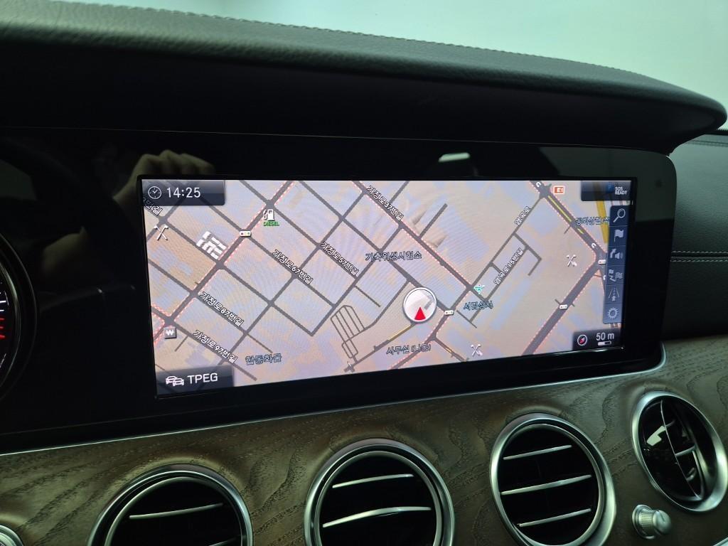 Mercedes Benz E class 2019 Blanco - Importación desde Corea - HF Imports Iquique - Foto 14