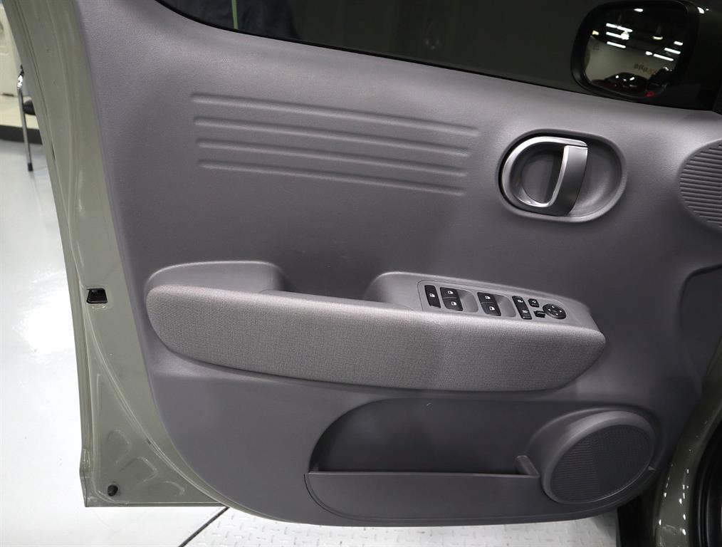 HYUNDAI Casper - Vista 8