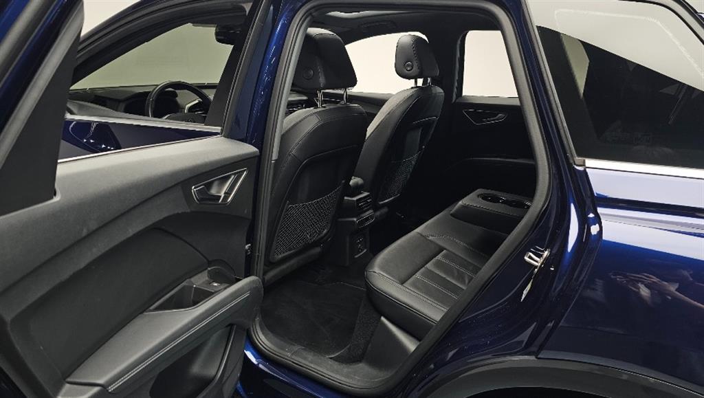 Audi Q4 2022 Azul - Importación desde Corea - HF Imports Iquique - Foto 17
