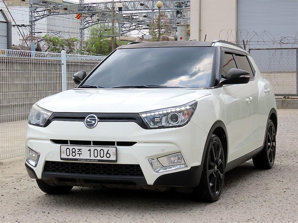 Ssangyong Tivoli - Vista 2
