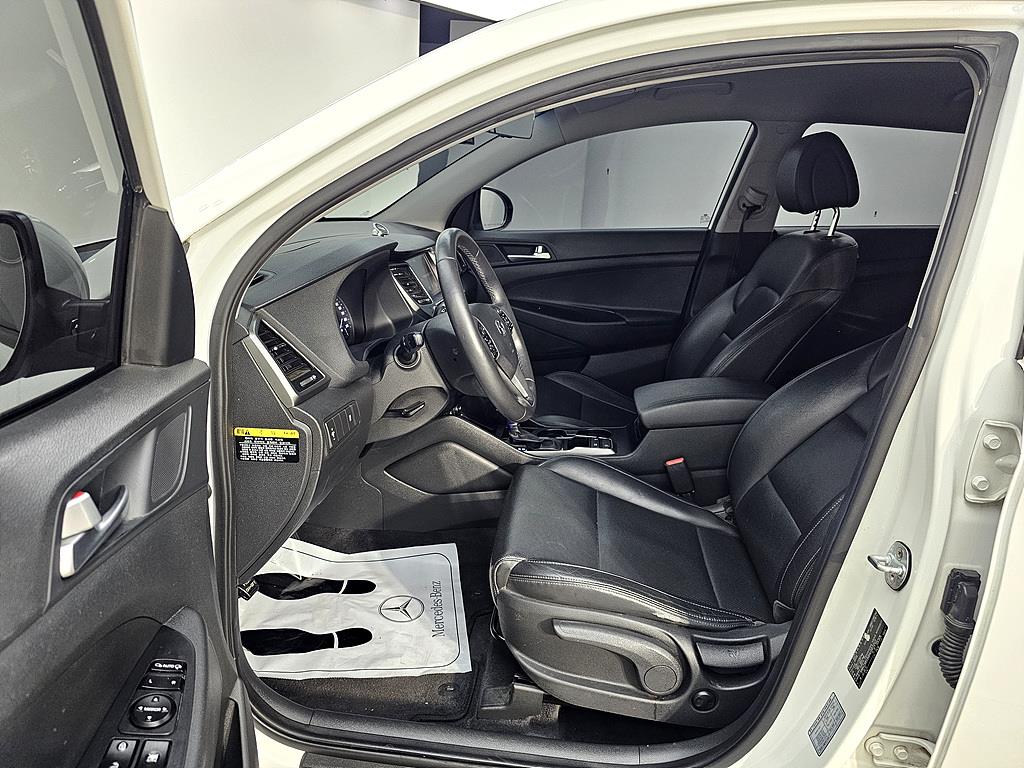 HYUNDAI Tucson - Vista 8