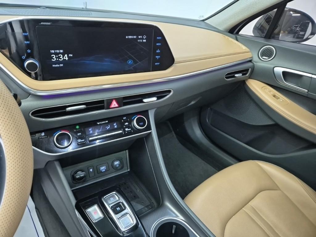 HYUNDAI Sonata - Vista 10