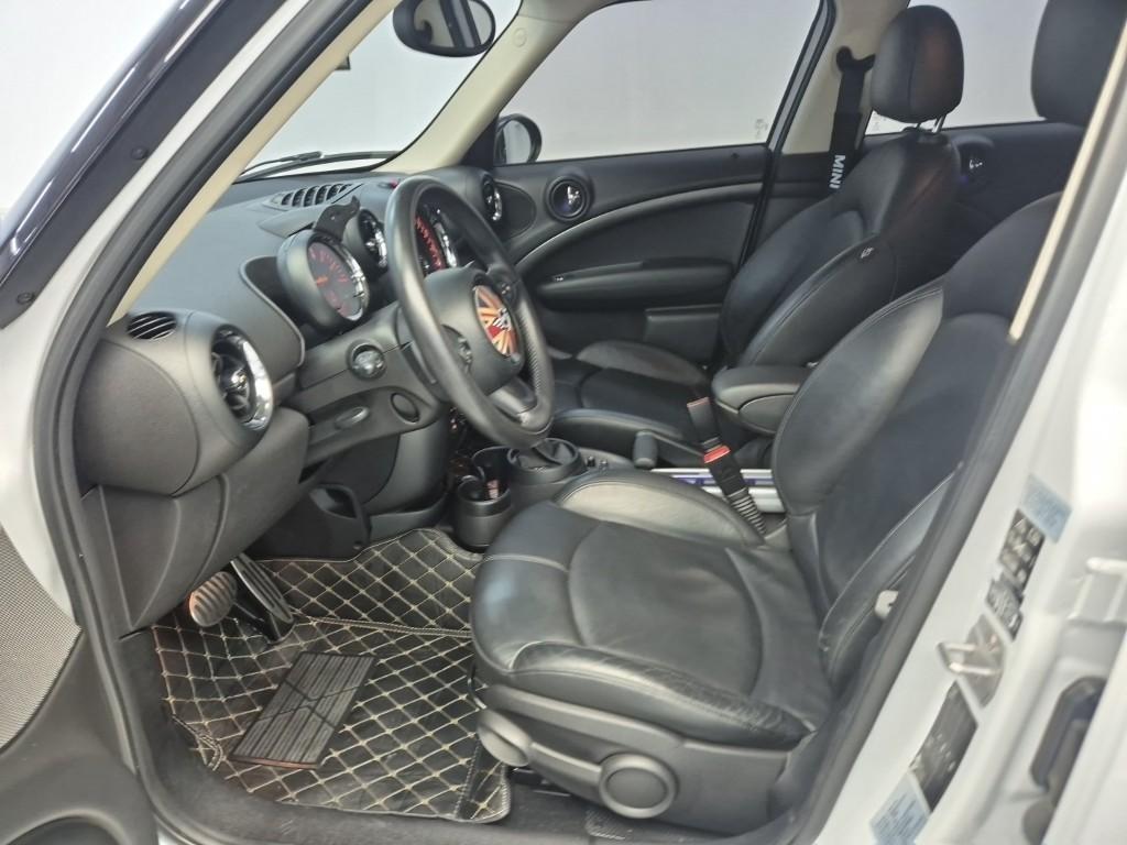 Mini Countryman - Vista 11