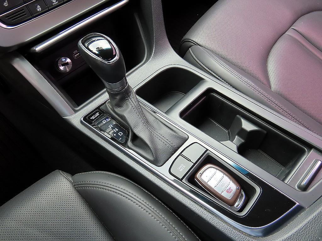 HYUNDAI Sonata - Vista 10