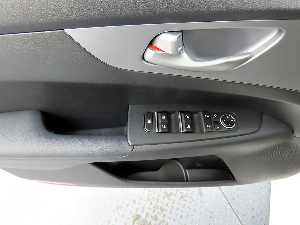 KIA K3 - Vista 11