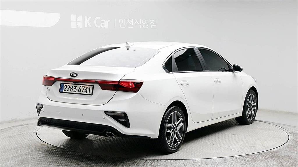 KIA K3 - Vista 5