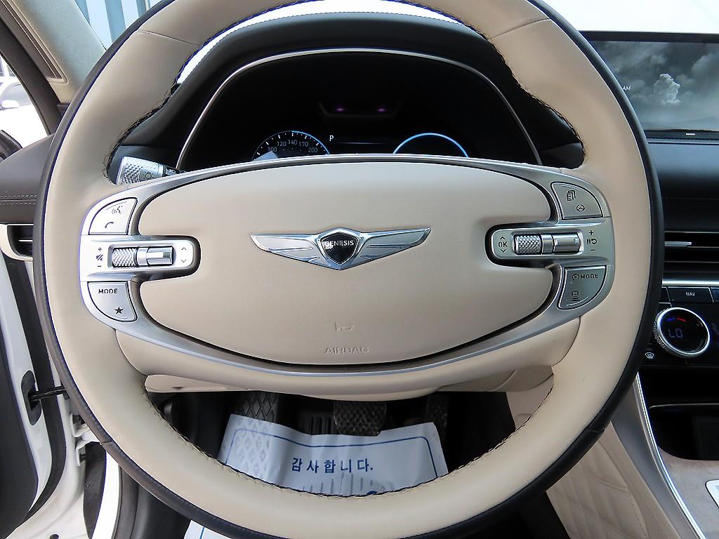Genesis GV80 - Vista 8