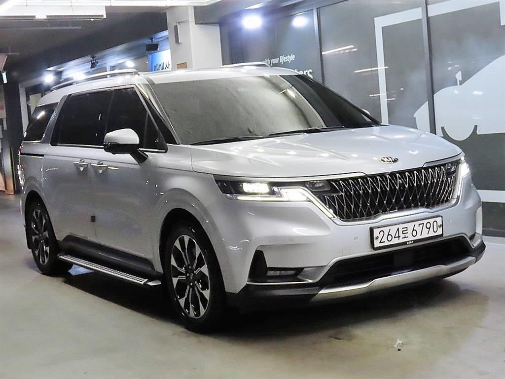 KIA Carnival 2021 Plateado - Importación desde Corea - HF Imports Iquique - Foto 1