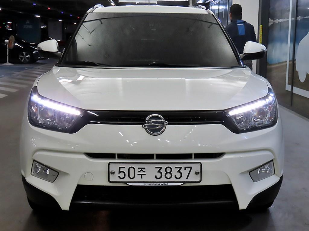 Ssangyong Tivoli - Vista 2