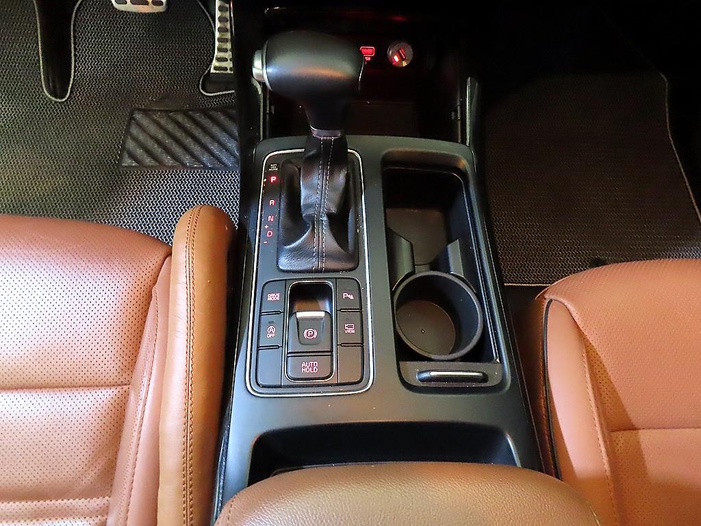 KIA Sorento - Vista 12