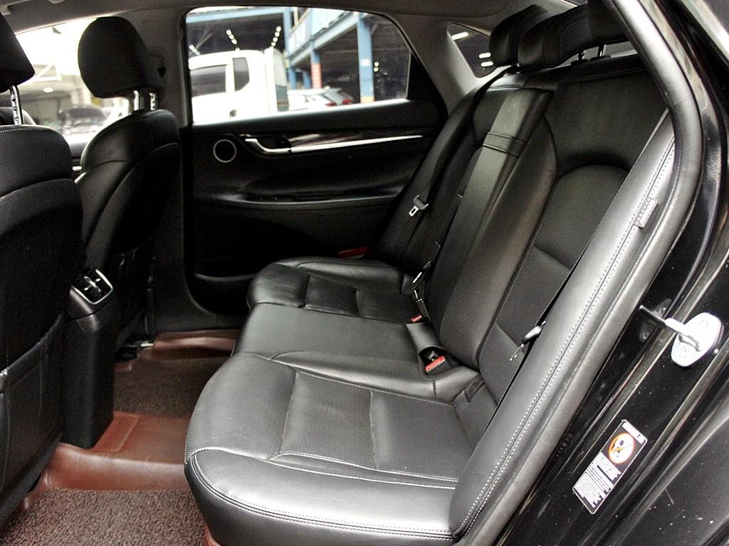 HYUNDAI Grandeur - Vista 11