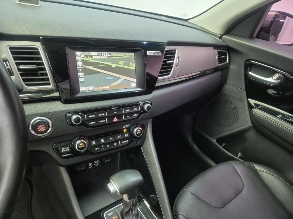 KIA Niro - Vista 10