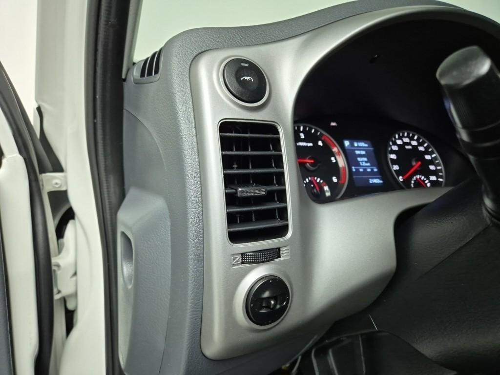 Small Truck Normal Box(High Deck) 2025 Blanco - Importación desde Corea - HF Imports Iquique - Foto 15