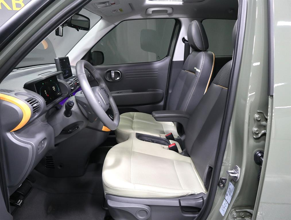 HYUNDAI Casper - Vista 9