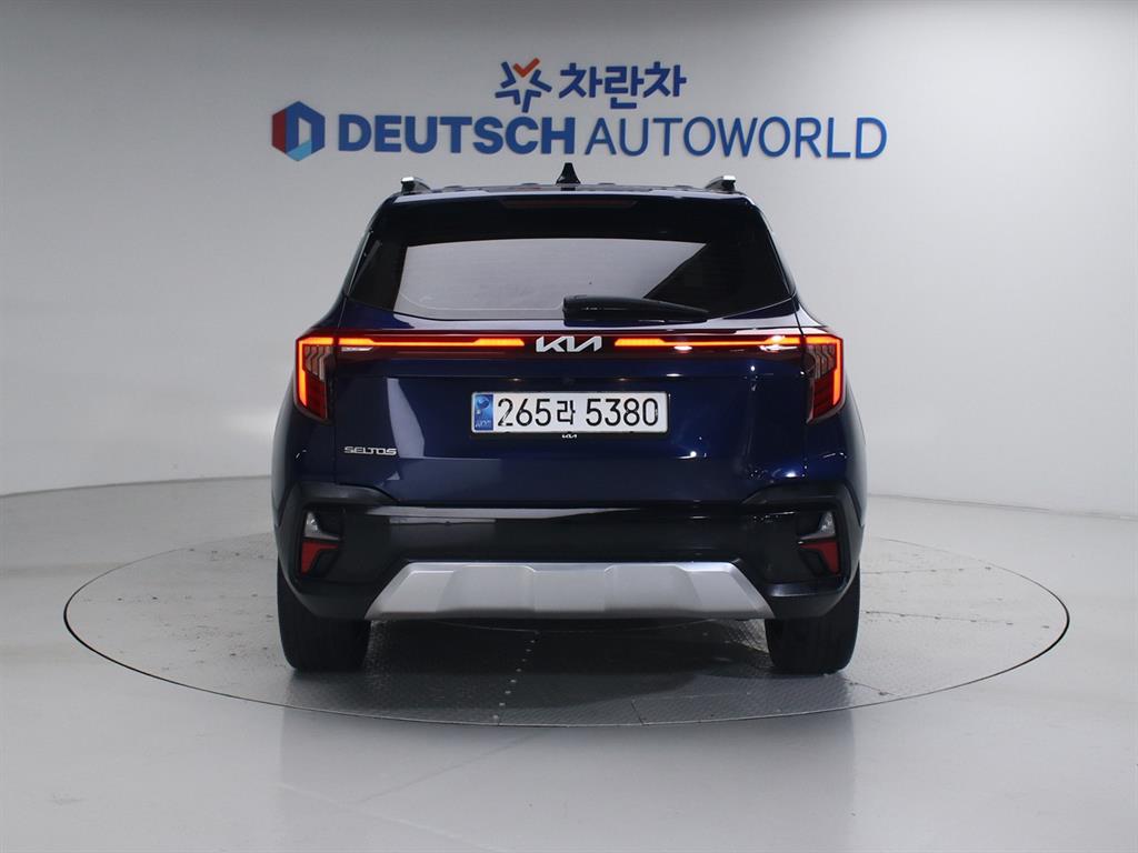 KIA Seltos - Vista 4