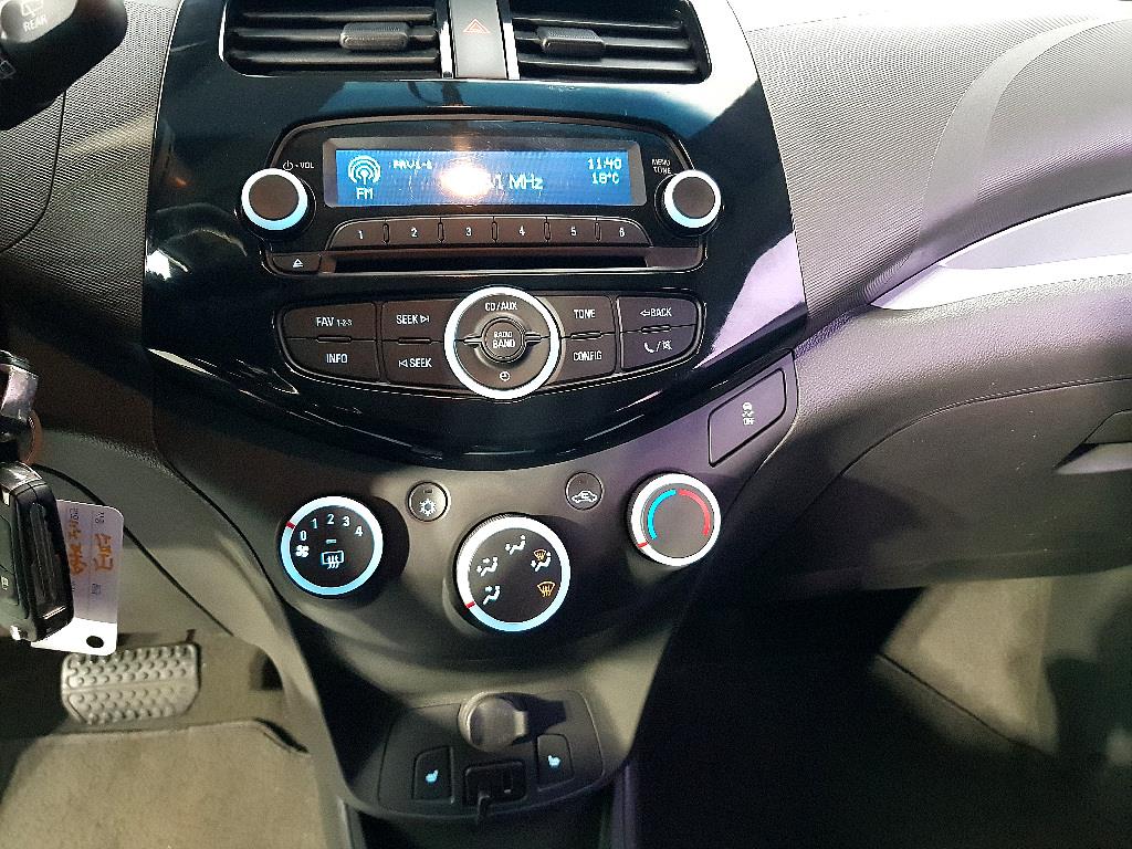 Chevrolet Spark 2015 Negro - Importación desde Corea - HF Imports Iquique - Foto 13