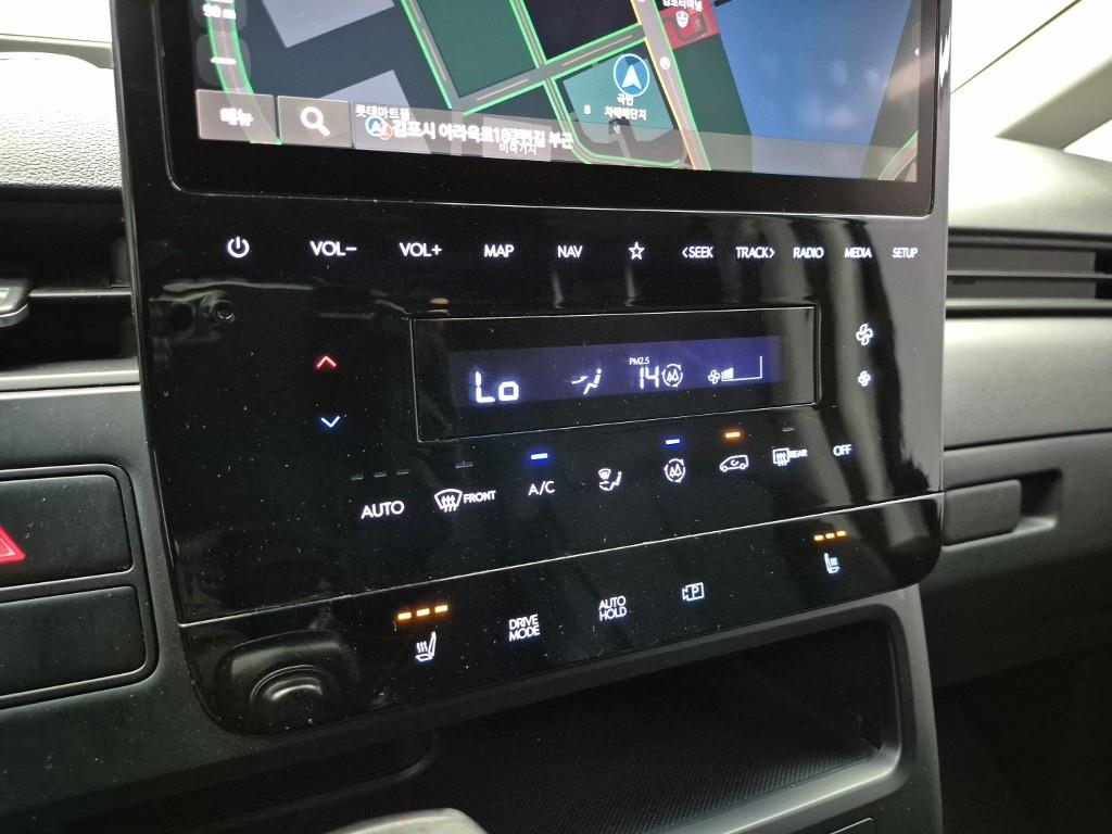 HYUNDAI Staria - Vista 10