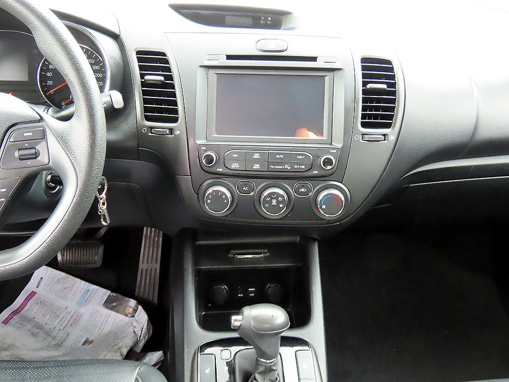 KIA K3 - Vista 10