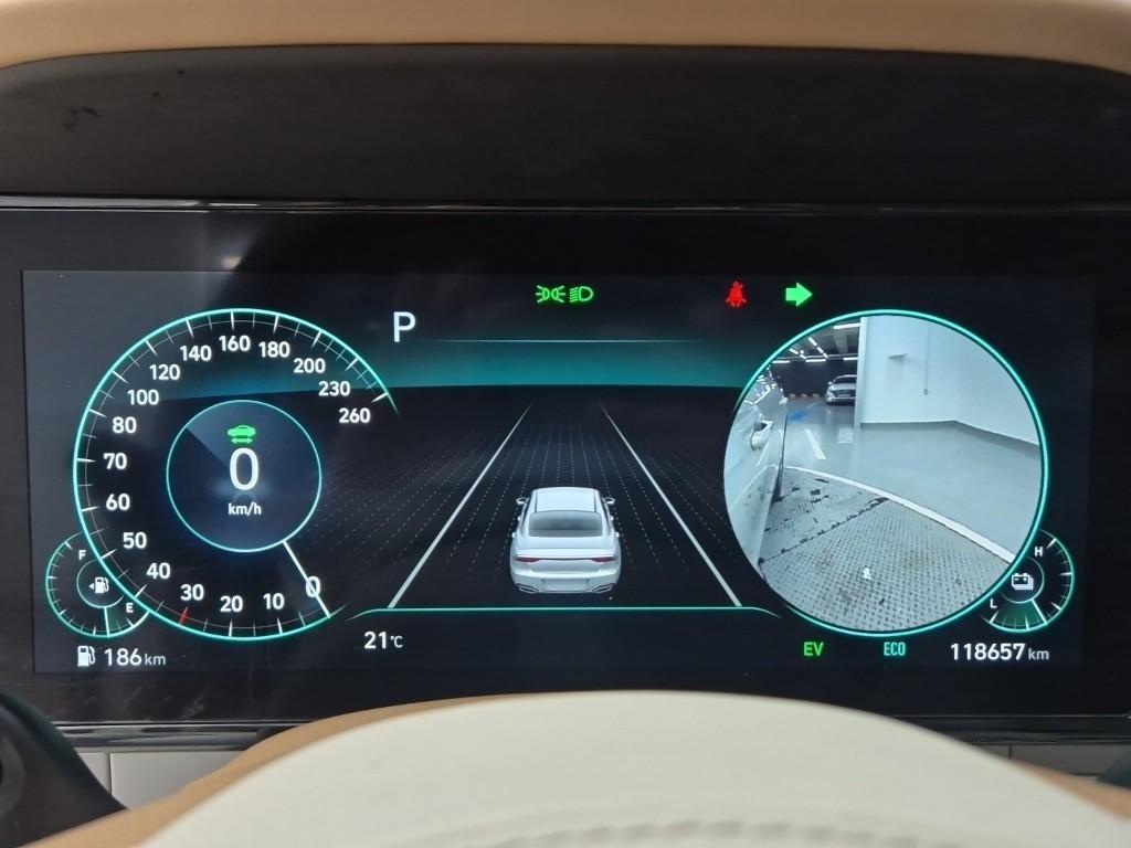 HYUNDAI Grandeur - Vista 12