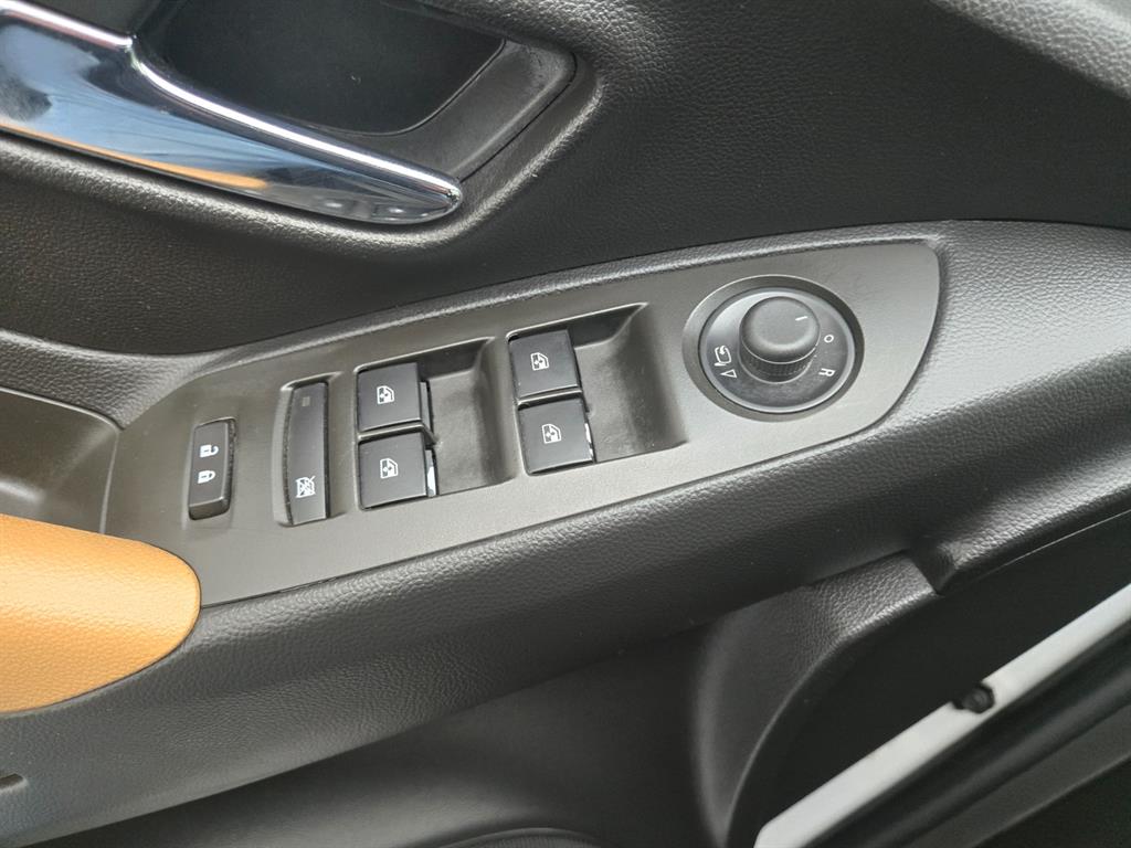 Chevrolet Trax 2017 Blanco - Importación desde Corea - HF Imports Iquique - Foto 13