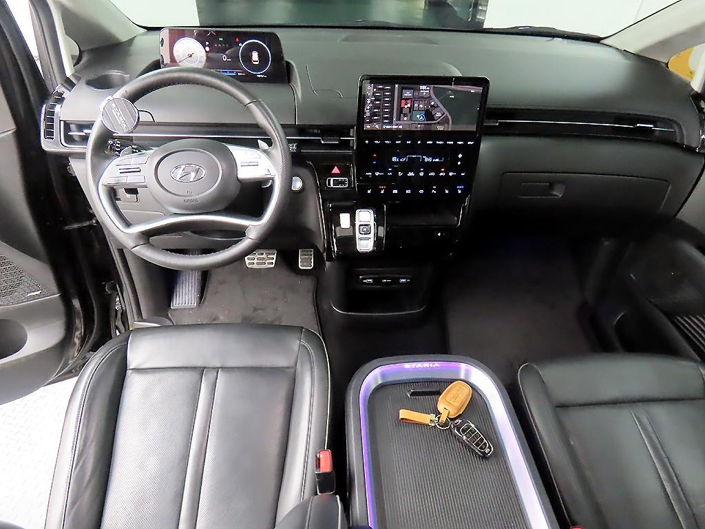 HYUNDAI Staria - Vista 7