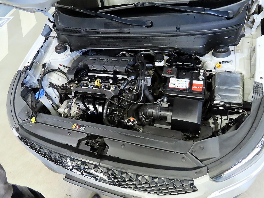 HYUNDAI Venue 2023 Gris - Importación desde Corea - HF Imports Iquique - Foto 19
