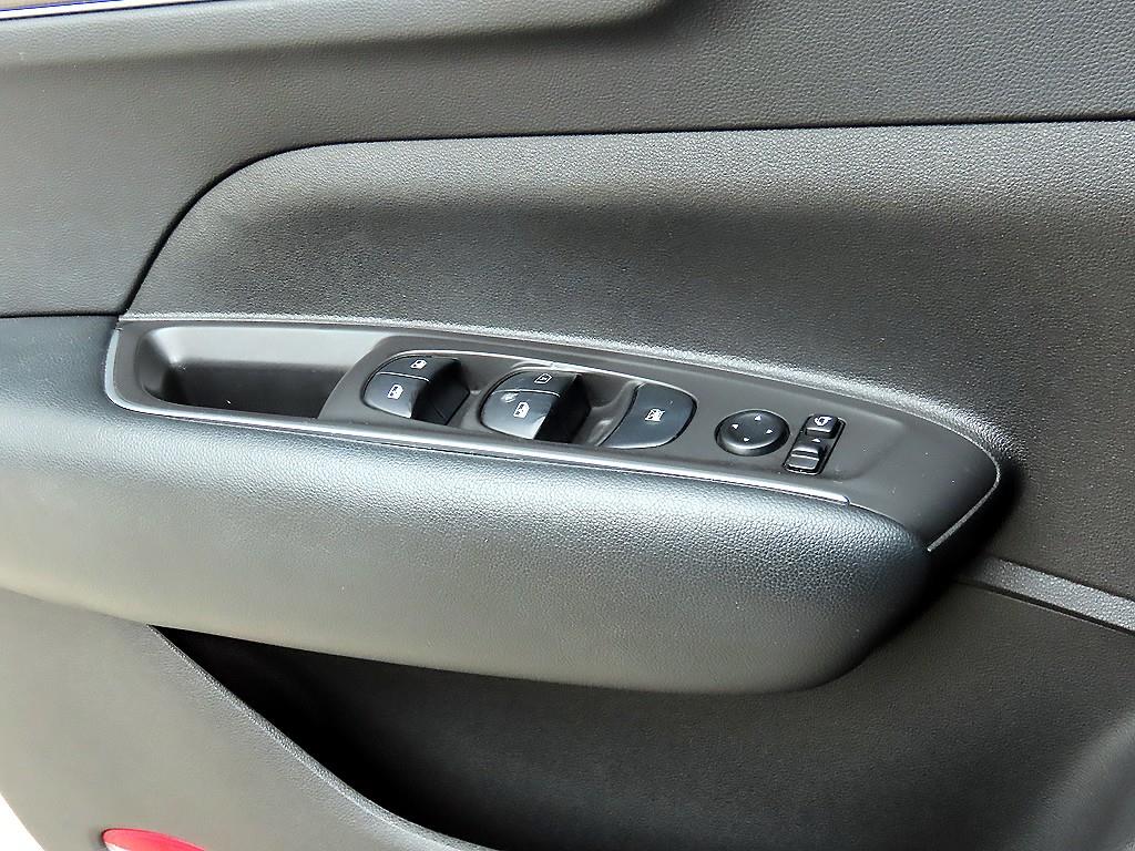 SAMSUNG QM6 - Vista 11
