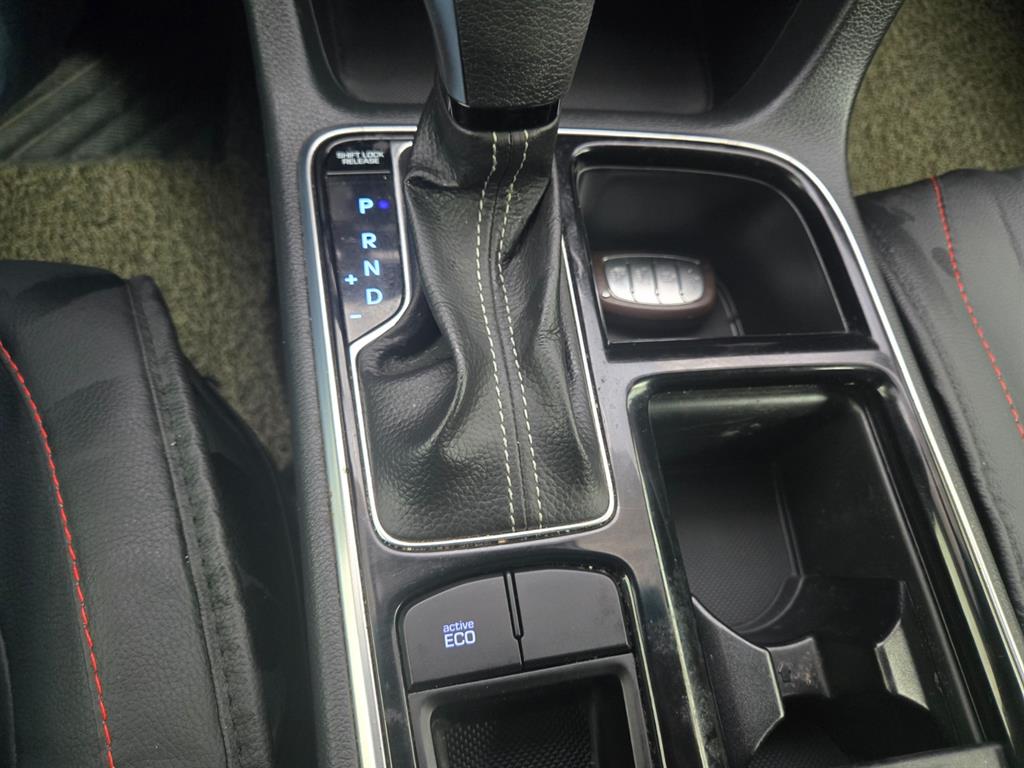 HYUNDAI Sonata - Vista 11