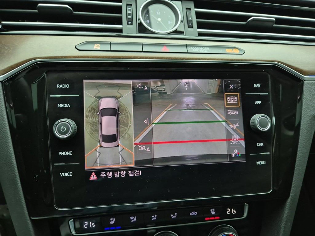 Volkswagen Passat 2018 Negro - Importación desde Corea - HF Imports Iquique - Foto 15