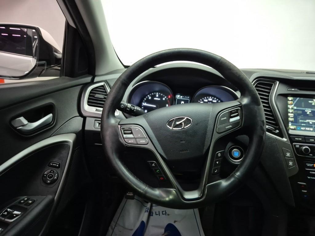 HYUNDAI Santa Fe - Vista 9