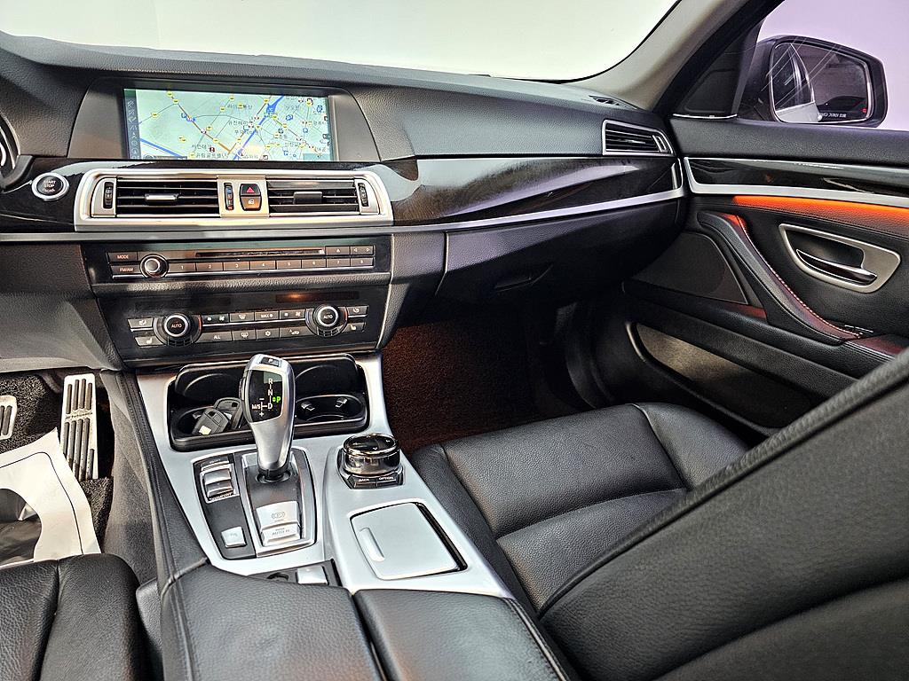 BMW 5 Series - Vista 10