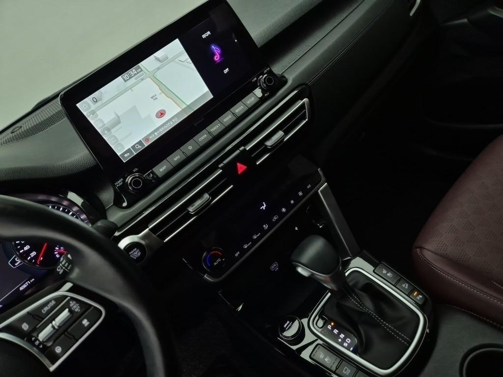 KIA Seltos - Vista 8