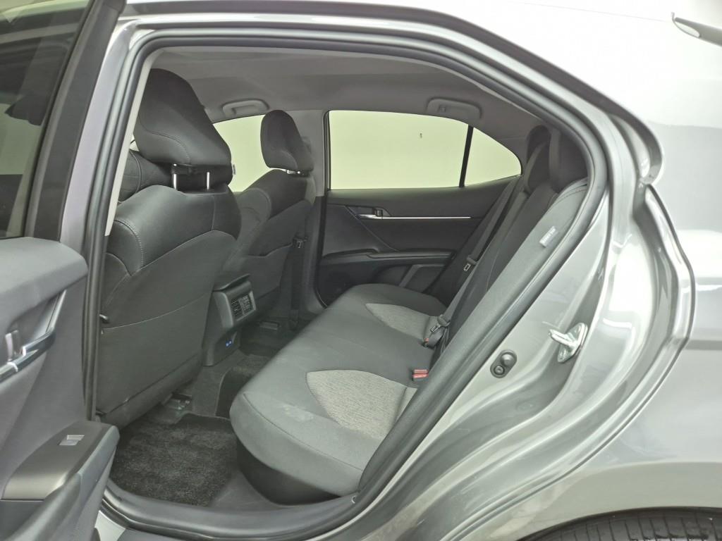 Toyota Camry - Vista 12