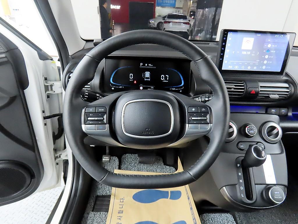HYUNDAI Casper - Vista 9