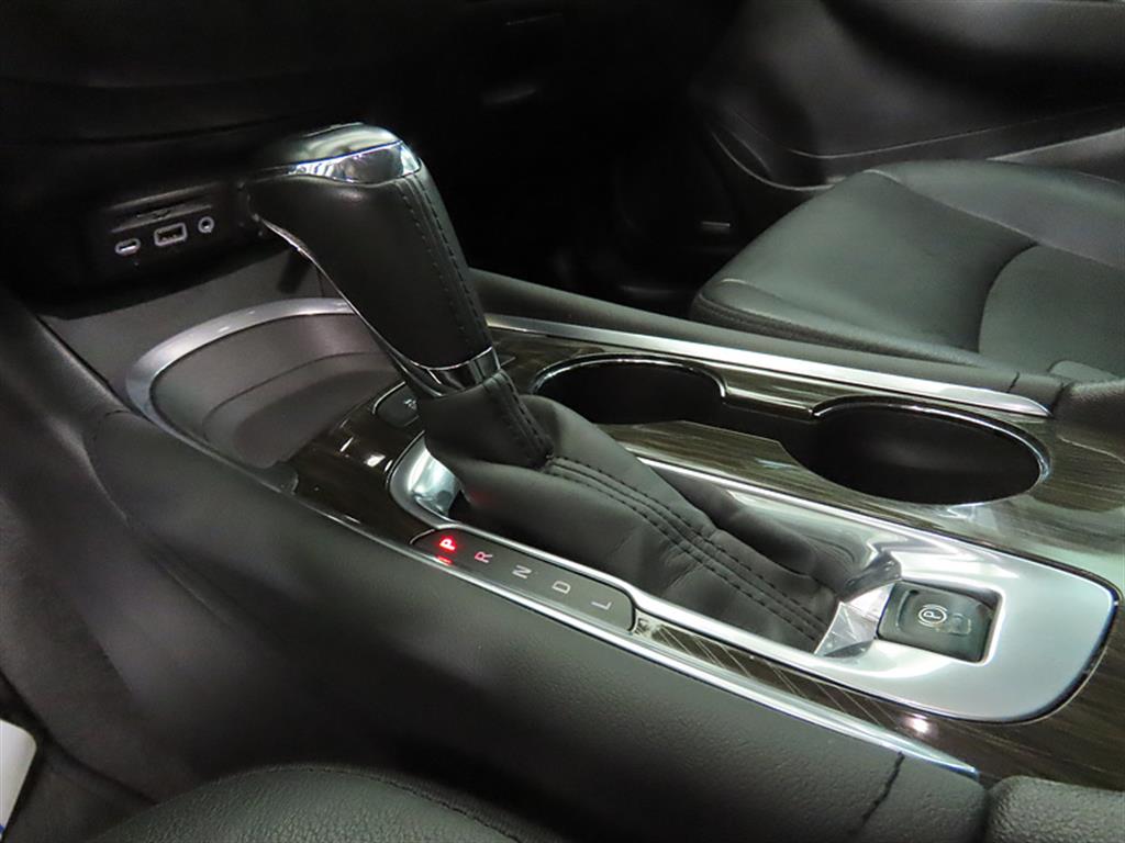 Chevrolet Malibu - Vista 11