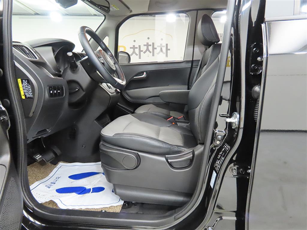 KIA Ray - Vista 5