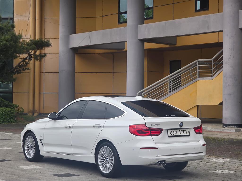 BMW Gran Turismo - Vista 4