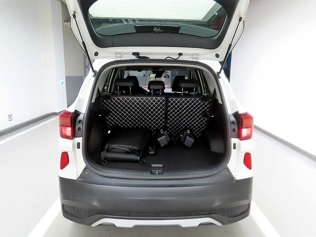 KIA Seltos - Vista 5