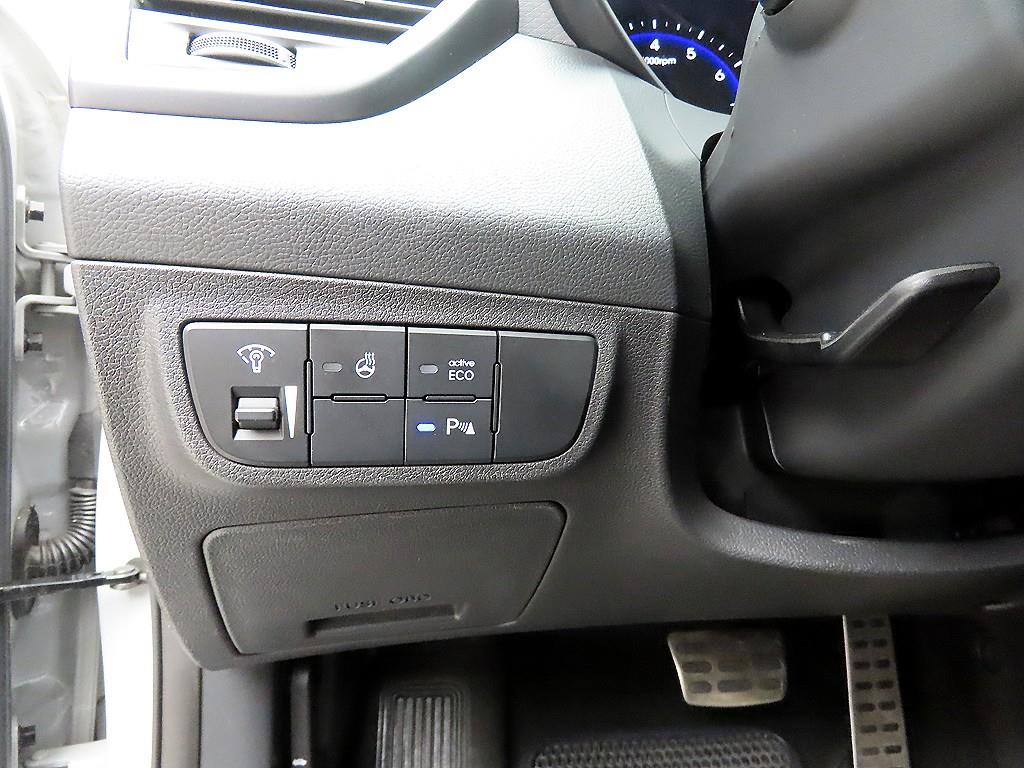 HYUNDAI Veloster - Vista 12