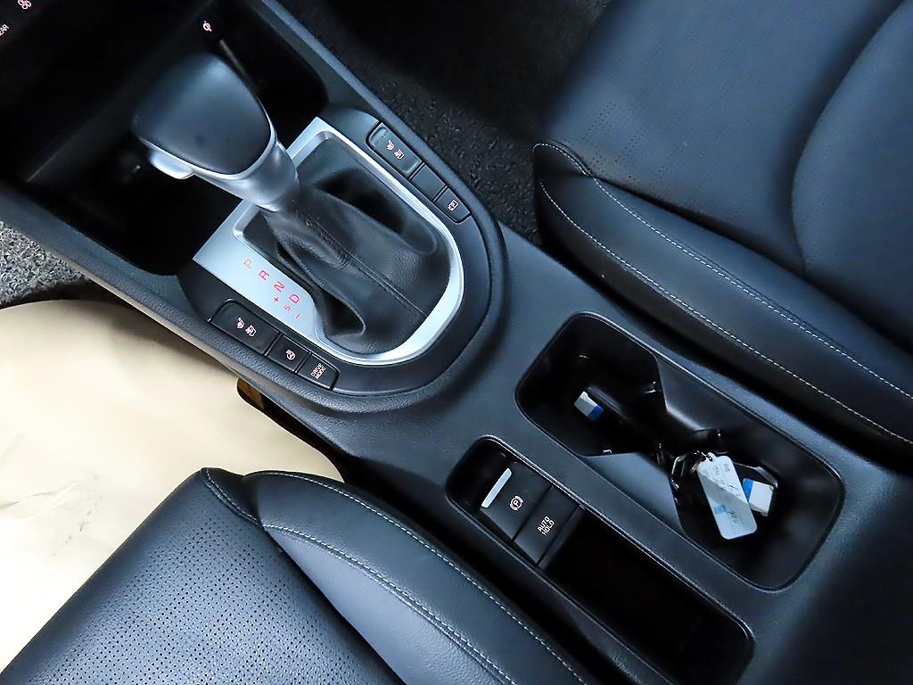 KIA K3 - Vista 10