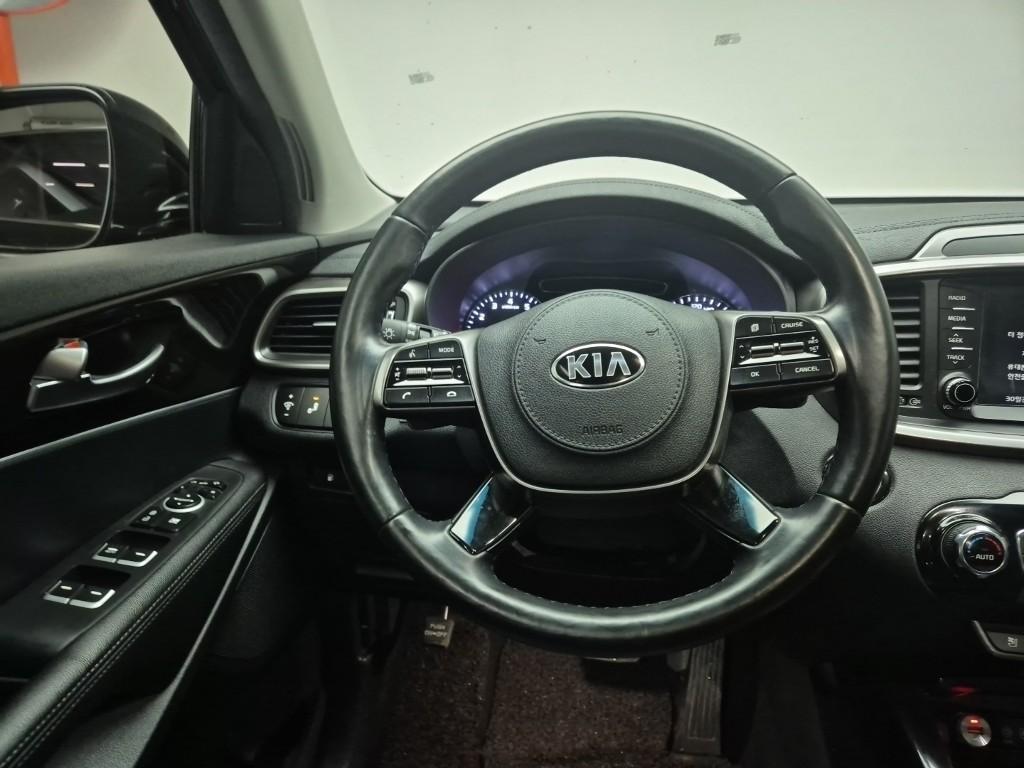 KIA Sorento - Vista 9