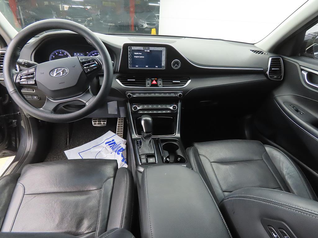 HYUNDAI Grandeur - Vista 7