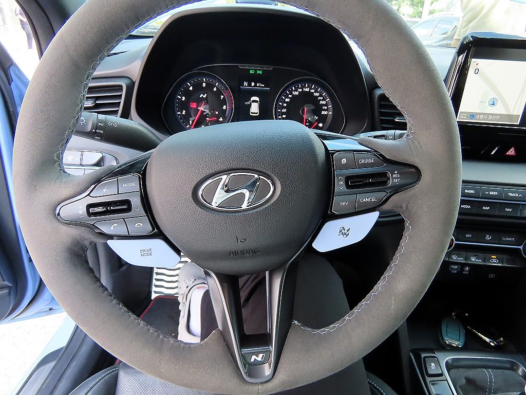 HYUNDAI Veloster - Vista 8